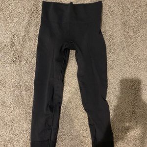 Lululemon cropped grey leggings